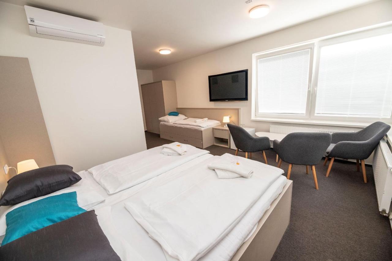 Hotel Rakovec Μπρνο Εξωτερικό φωτογραφία