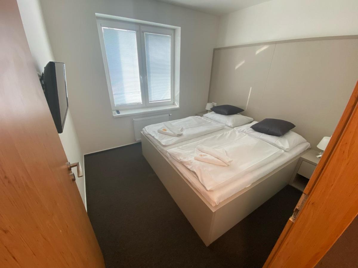 Hotel Rakovec Μπρνο Εξωτερικό φωτογραφία