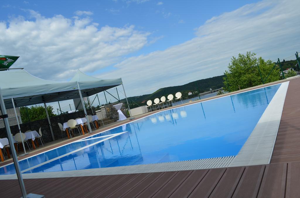 Hotel Rakovec Μπρνο Εξωτερικό φωτογραφία